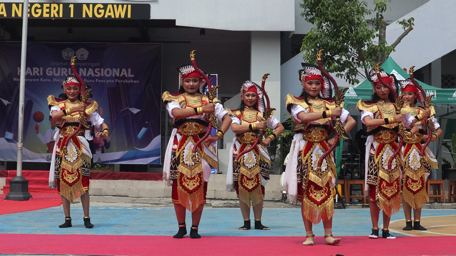 16. Penampilan Ekskul Tari